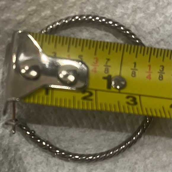 David Yurman
Sculpted Cable Sterling Silver Hoop Earrings - Picture 5 of 5